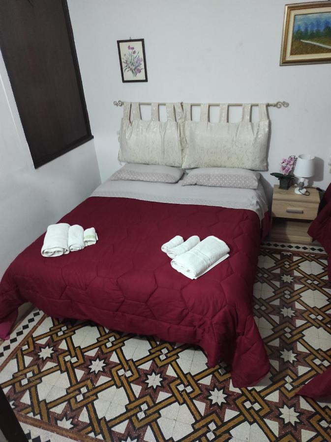 B&B Con Cucina La Ninfea กัลตาจีโรเน ภายนอก รูปภาพ